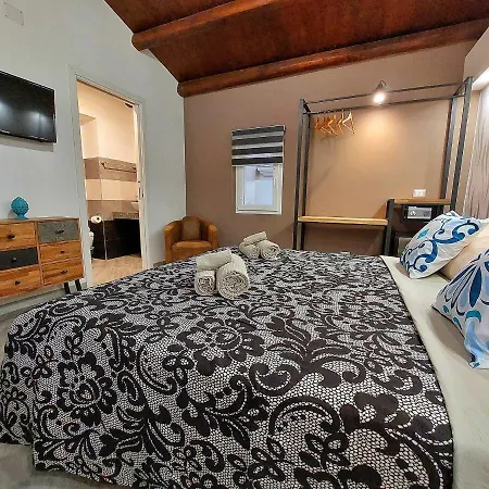 ベッド・アンド・ブレックファスト L&p 4*