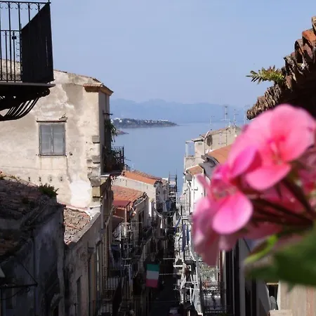 L&p ベッド・アンド・ブレックファスト 4*